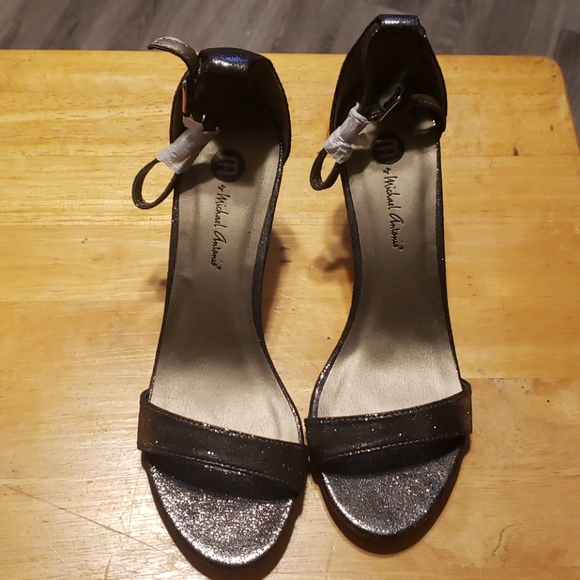 M by Michael Antonio metallic Silhouette - Picture 4 of 14